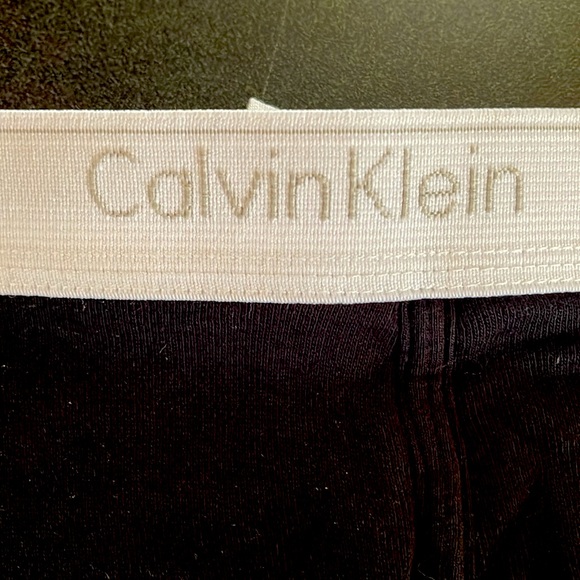 NWOT Calvin Klein 1 pair black briefs - Picture 3 of 4